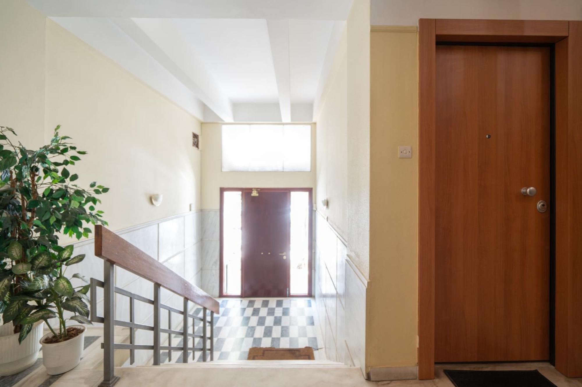Sophisticated Modern Apt In Athens Center Eksteriør billede