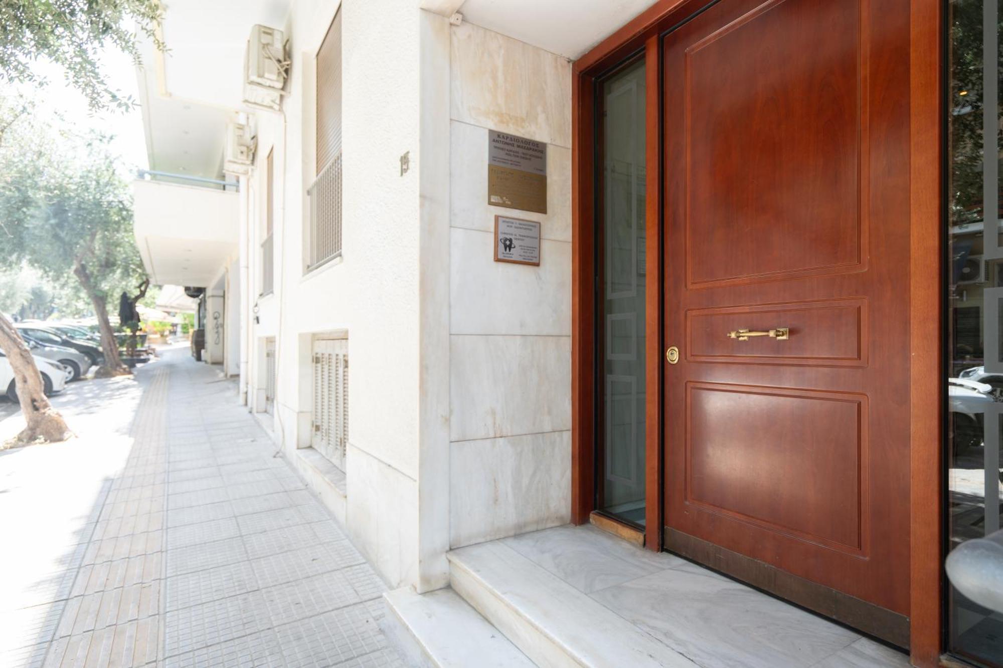 Sophisticated Modern Apt In Athens Center Eksteriør billede